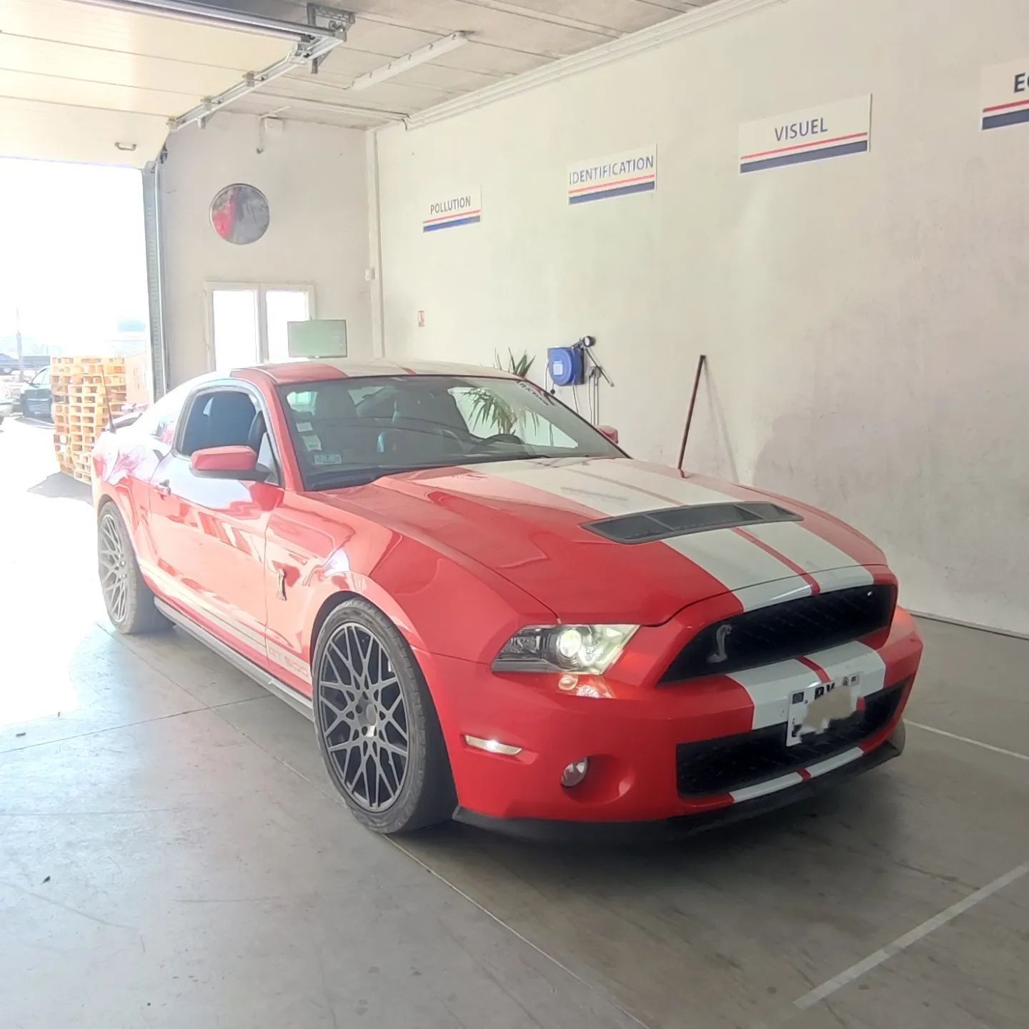 Une voiture de sport