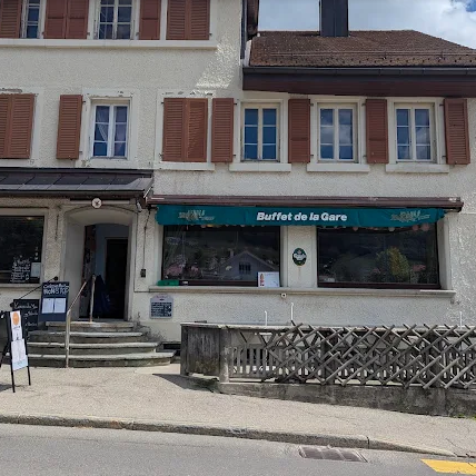 Une crêperie au Buffet de la gare à St-Croix, La Crêpe-Rit vous accueille du lundi au dimanche.