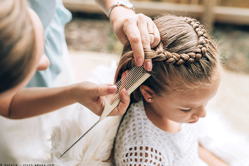 Kinder Mädchen Haarschnitt