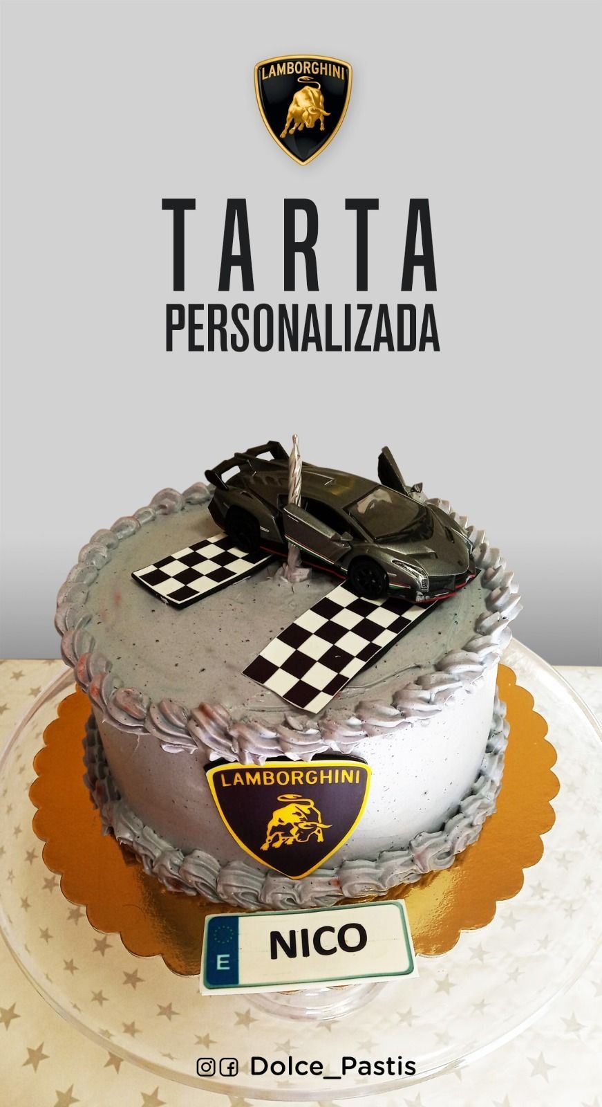 Un pastel con el logo de Lamborghini.
