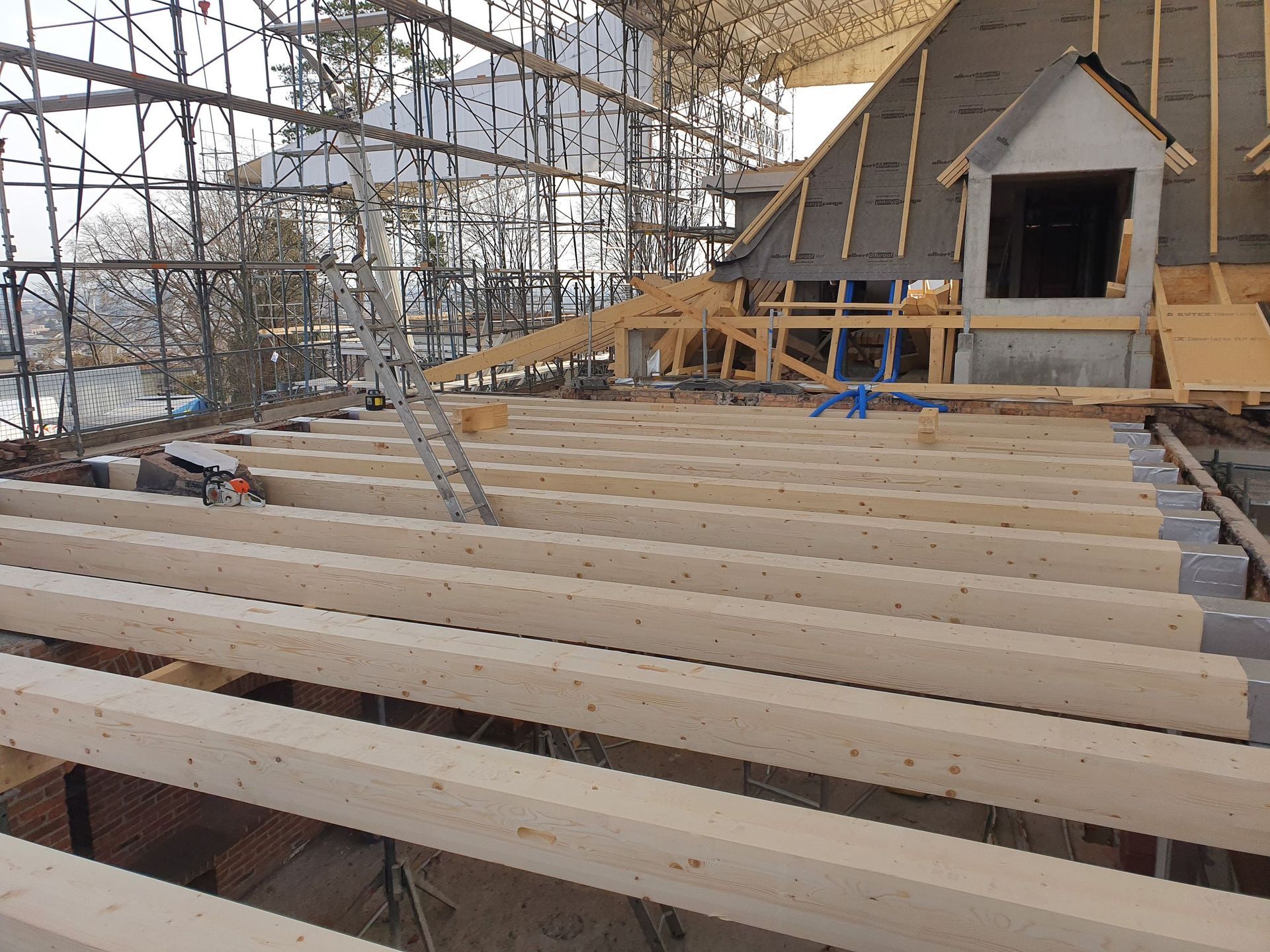 Holzhaus - Kipp Holzbau & Bedachungen GmbH