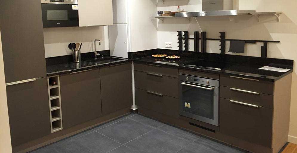 Cuisine créée par l'entreprise 81