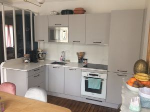 Cuisine créée par l'entreprise 27