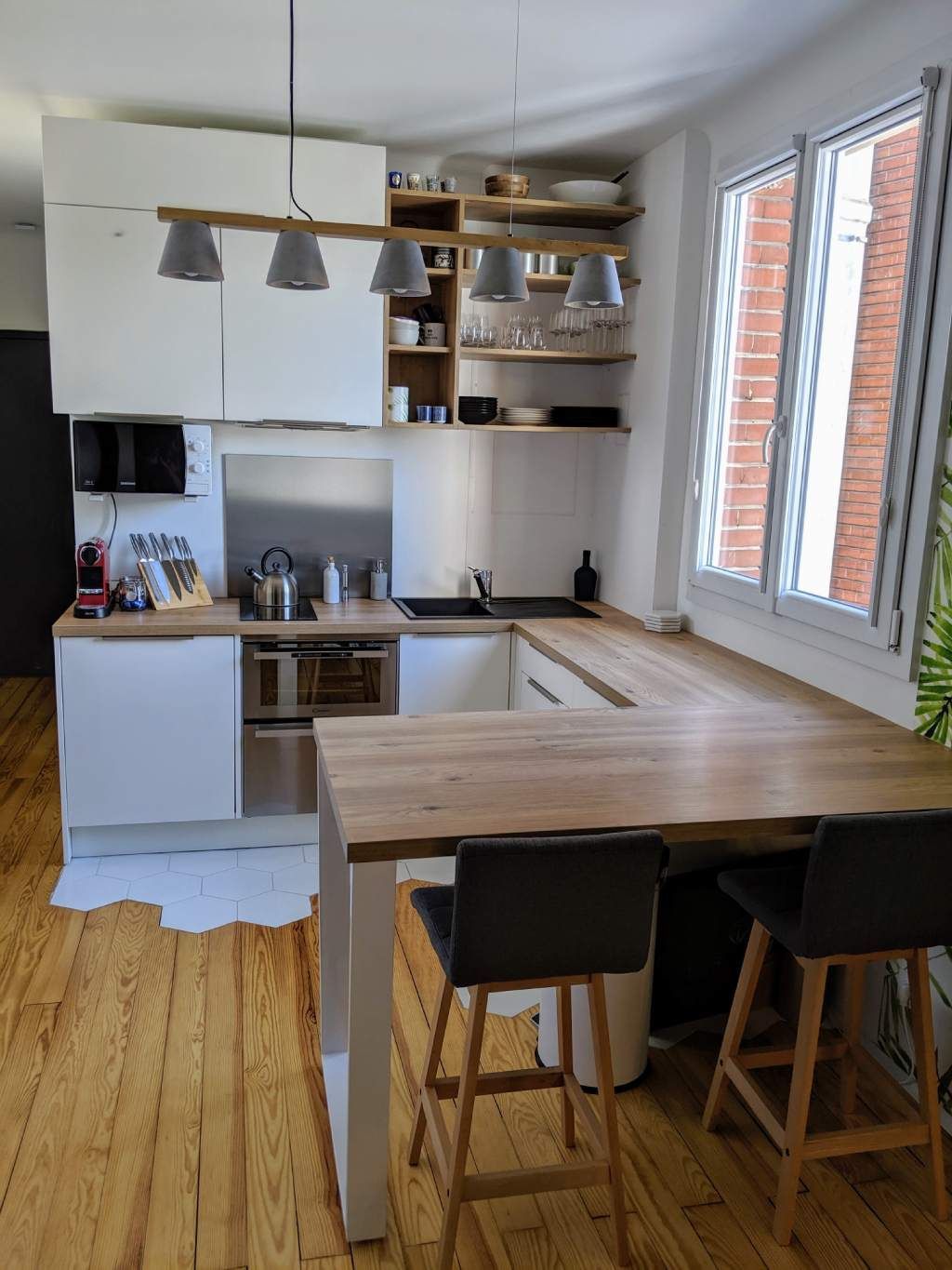 Cuisine créée par l'entreprise 65