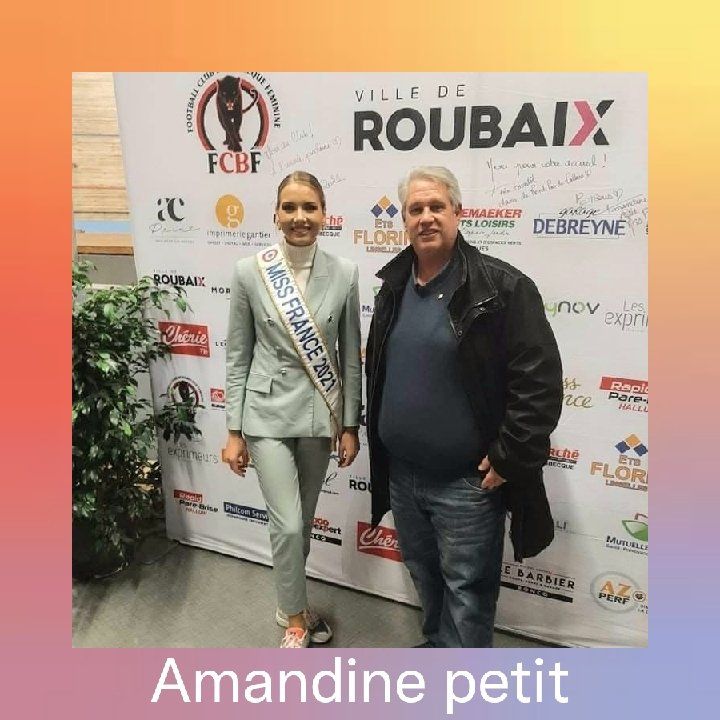 Miss France 2021 avec un monsieur devant le panneau des partenaires FCBF