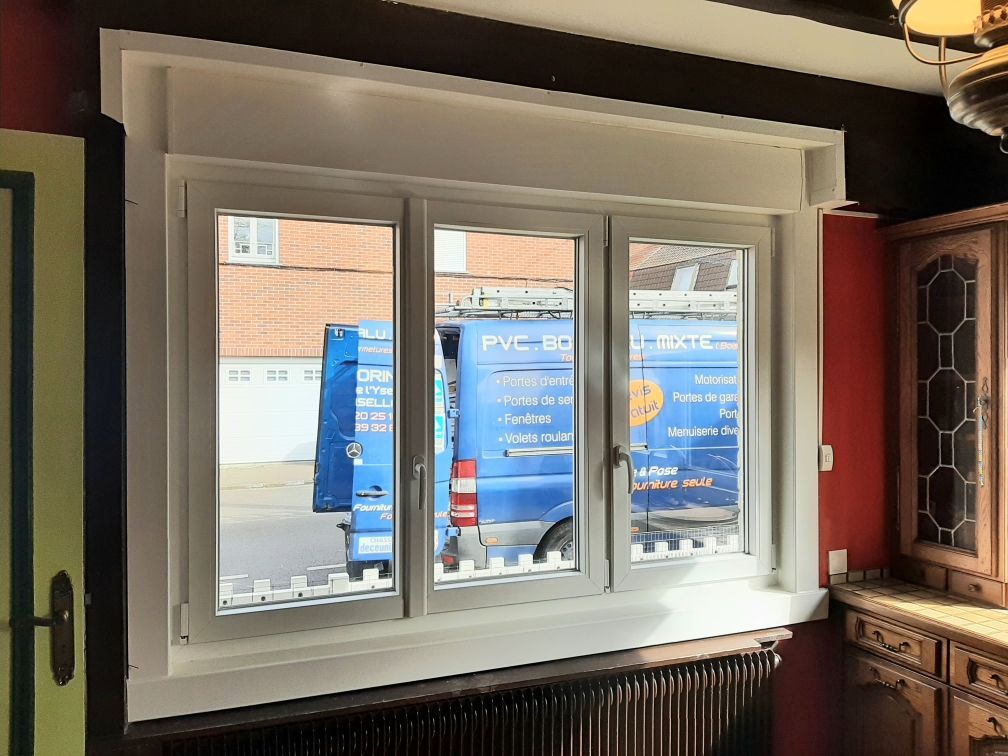 Fenêtre avec 3 battants, vu de l'intérieur