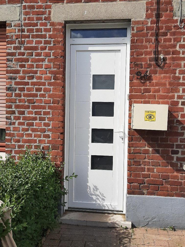 Porte d'entree PVC 4 carreaux avec imposte