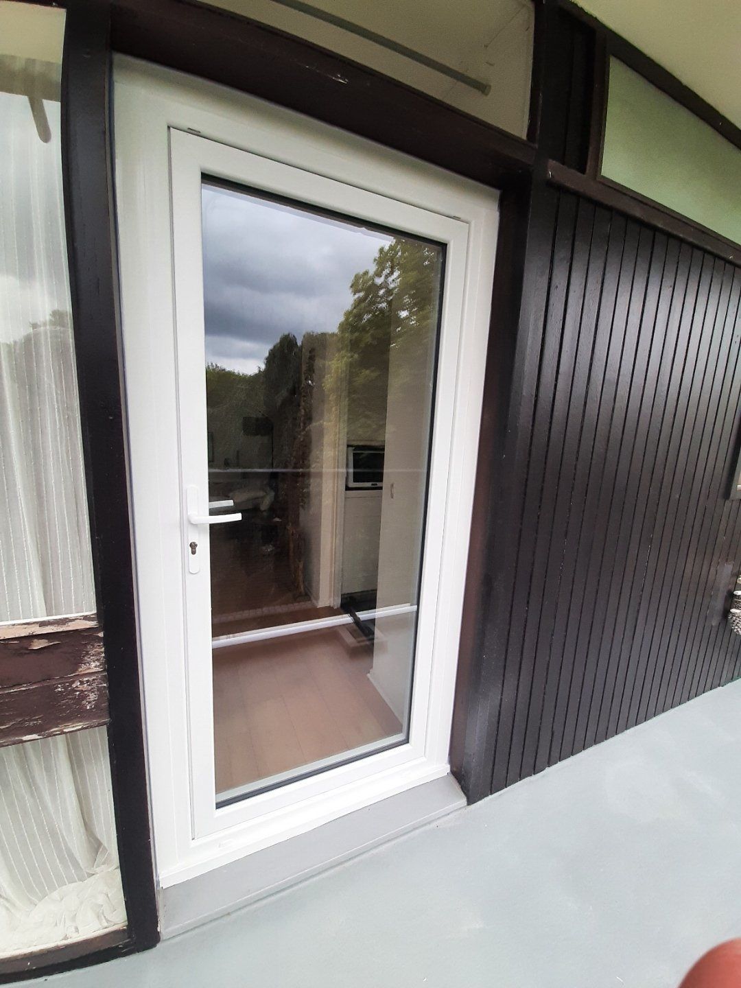 Porte de balcon vitrée en PVC