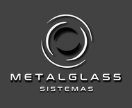 Logotipo de Metalglass Sistemas: espirales blancas y forma de "C" sobre fondo gris. Texto "Metalglass Sistemas" debajo.