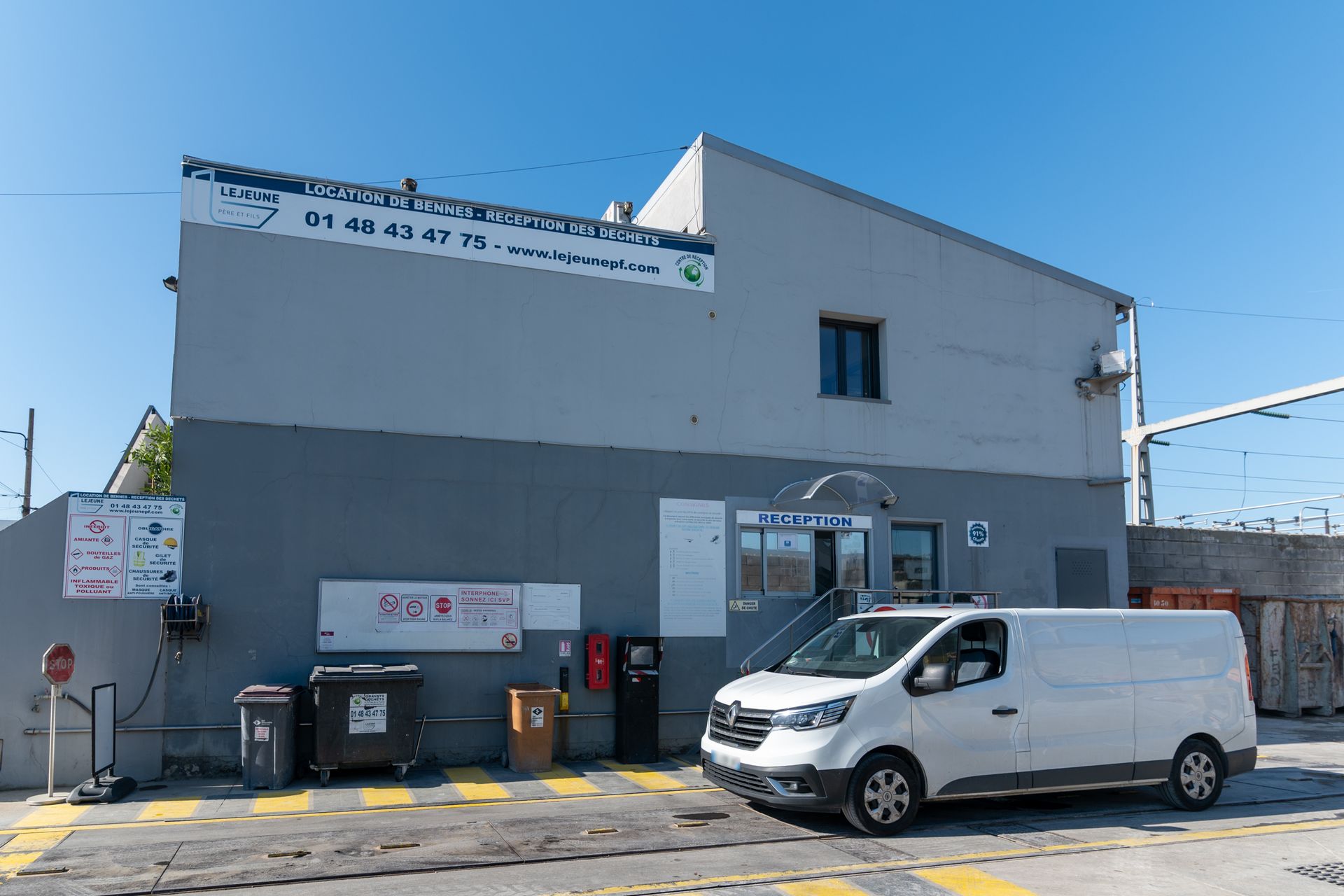 Façade des bureaux Lejeune Père et Fils.