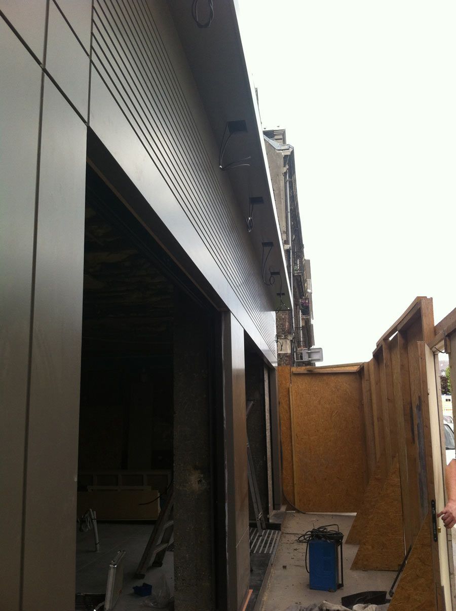 Chantier de menuiseries extérieures.