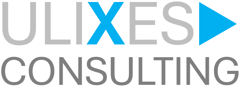 Ein Logo für Ulixes Consulting mit einem blauen Pfeil