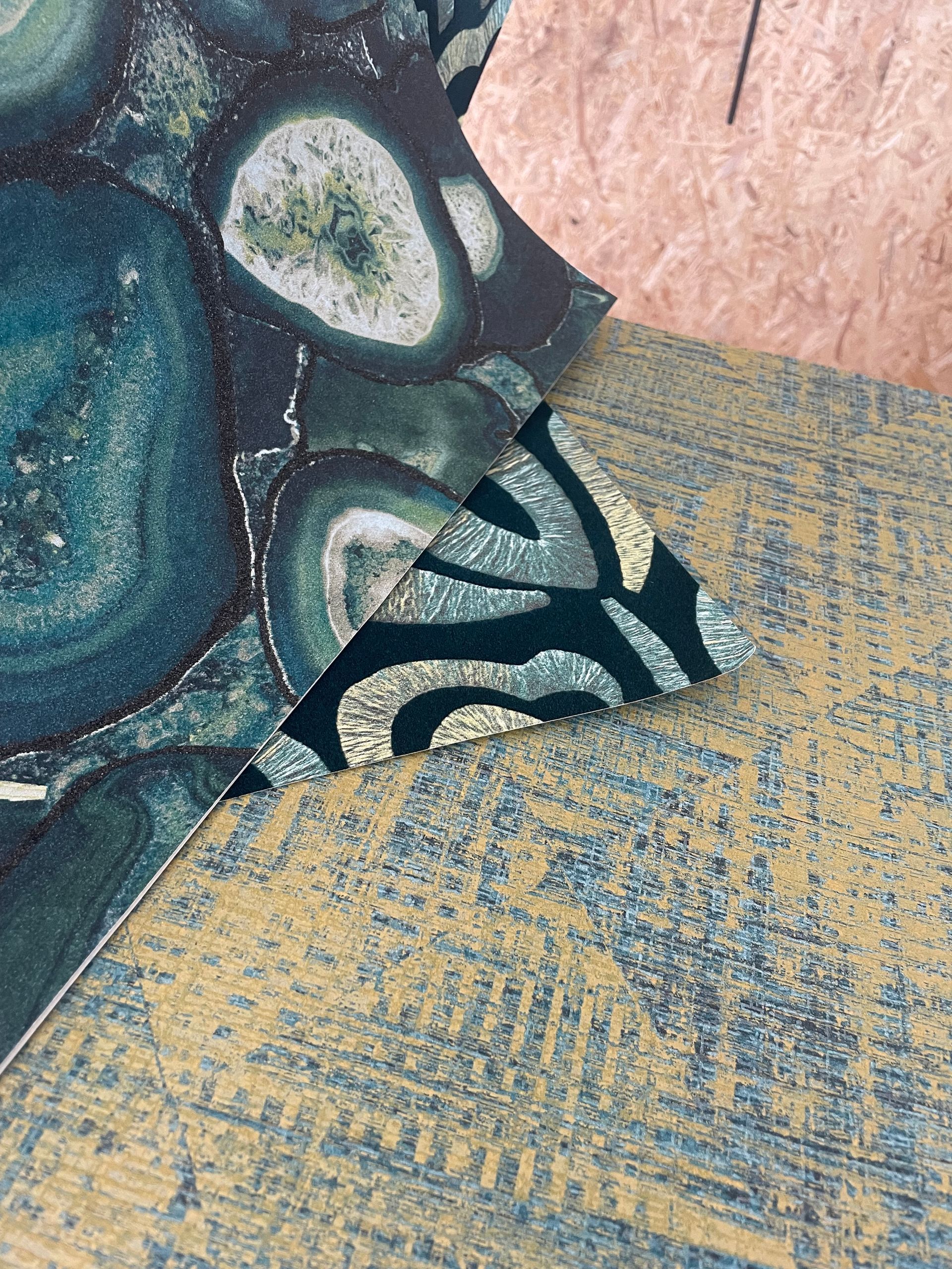 Des échantillons de revêtements de sol