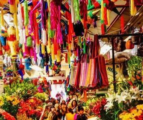 Handmade pottery and crafts at the San Jose del Cabo artisan market