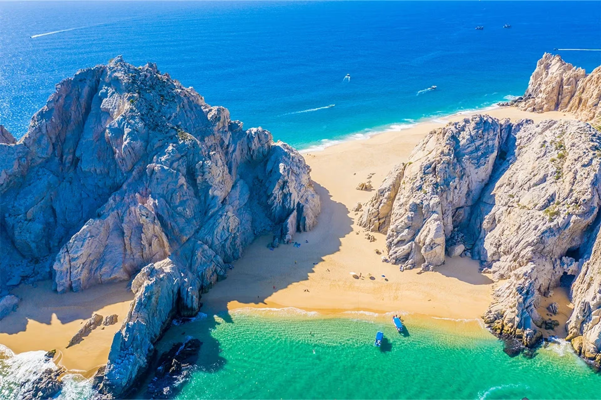 Lover's Beach and El Arco rock formations at Cabo San Lucas