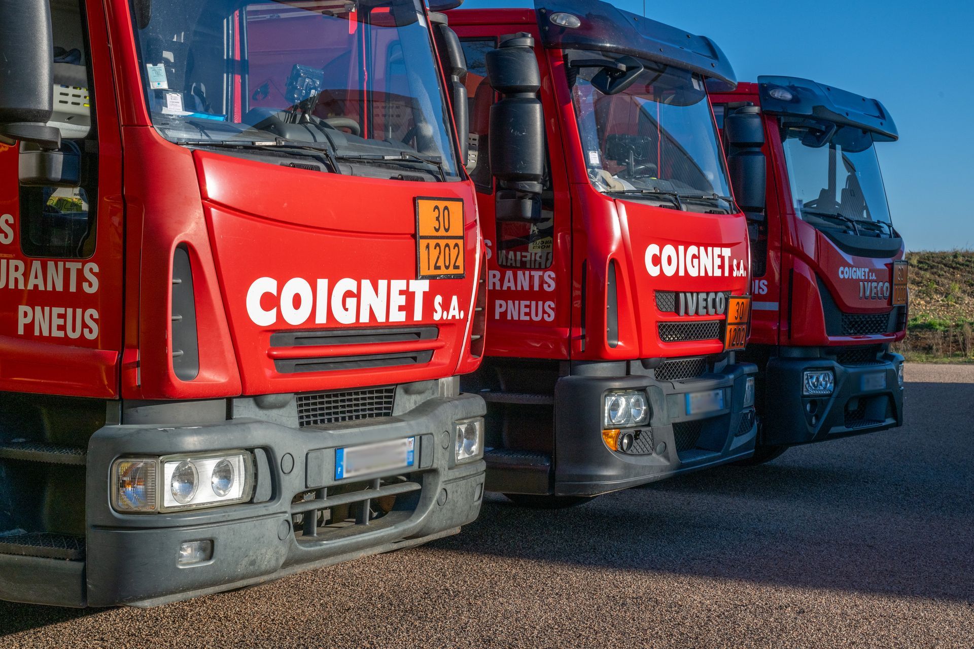 Camions de livraison de fioul des ETS Coignet