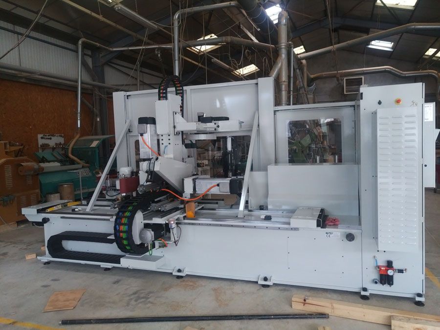 Centre d'usinage et de tournage Intorex