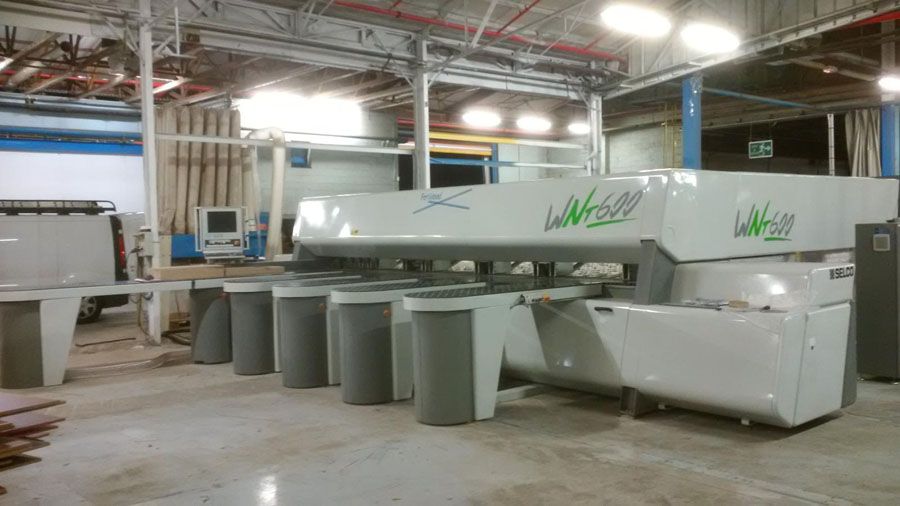 Scie à plat Biesse avec 4 rouleau de sortie