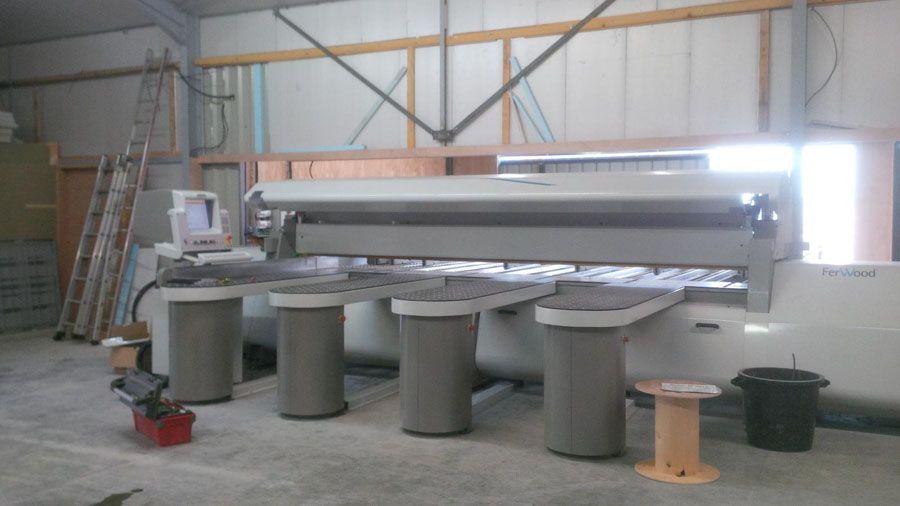 Scie à plat Biesse vu de l'avant