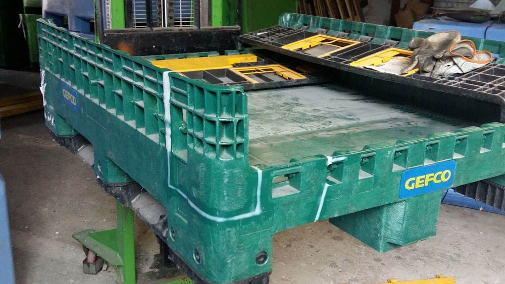 Una paleta verde y amarilla con la palabra gefco en ella