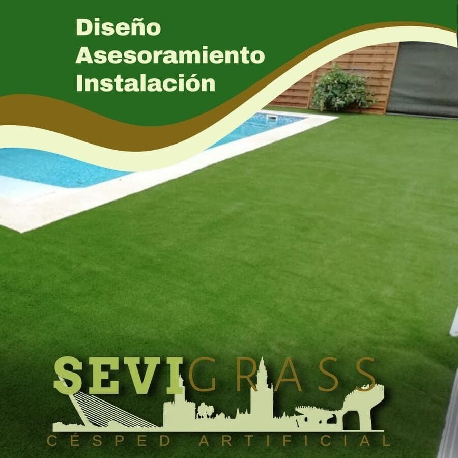 Una foto de una piscina y un cartel que dice sevgrass