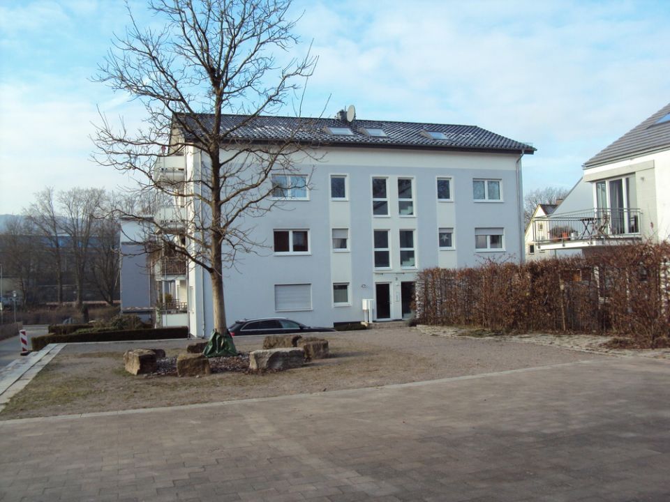 Mehrfamilienhaus mit Hof