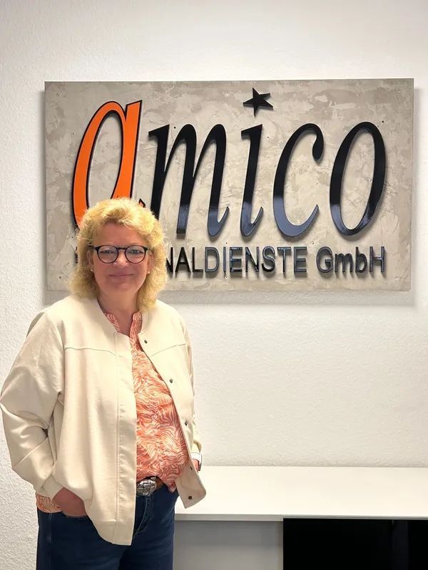 Foto Monika May – Geschäftsführung