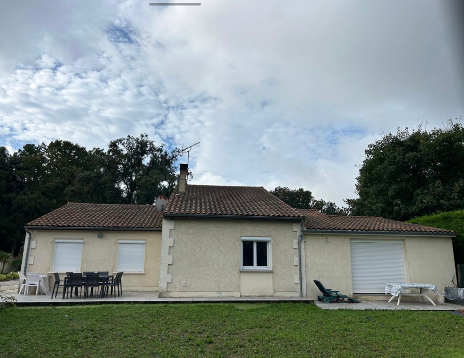 Toiture en tuile avant la rénovation