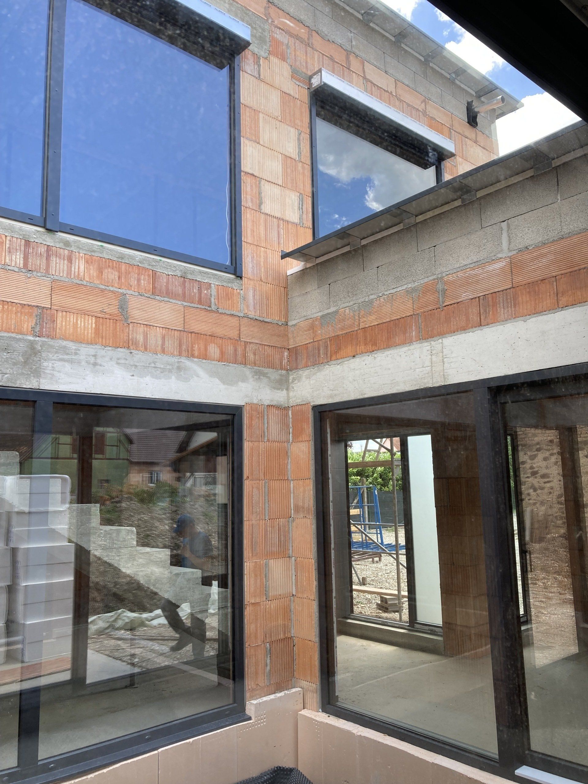 Chantier à Hessenheim : portes-fenêtres