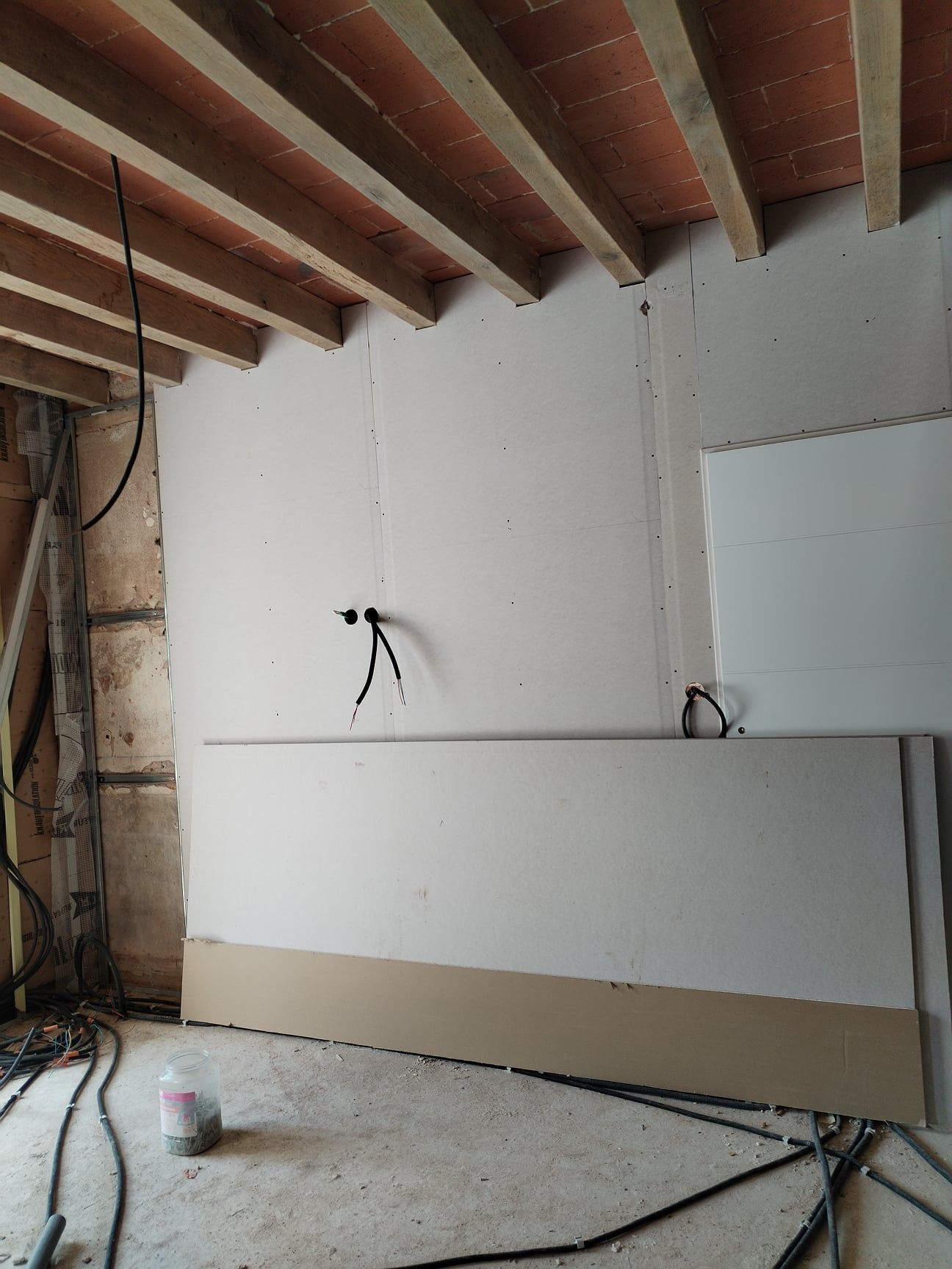 Pose de plaque de plâtre.