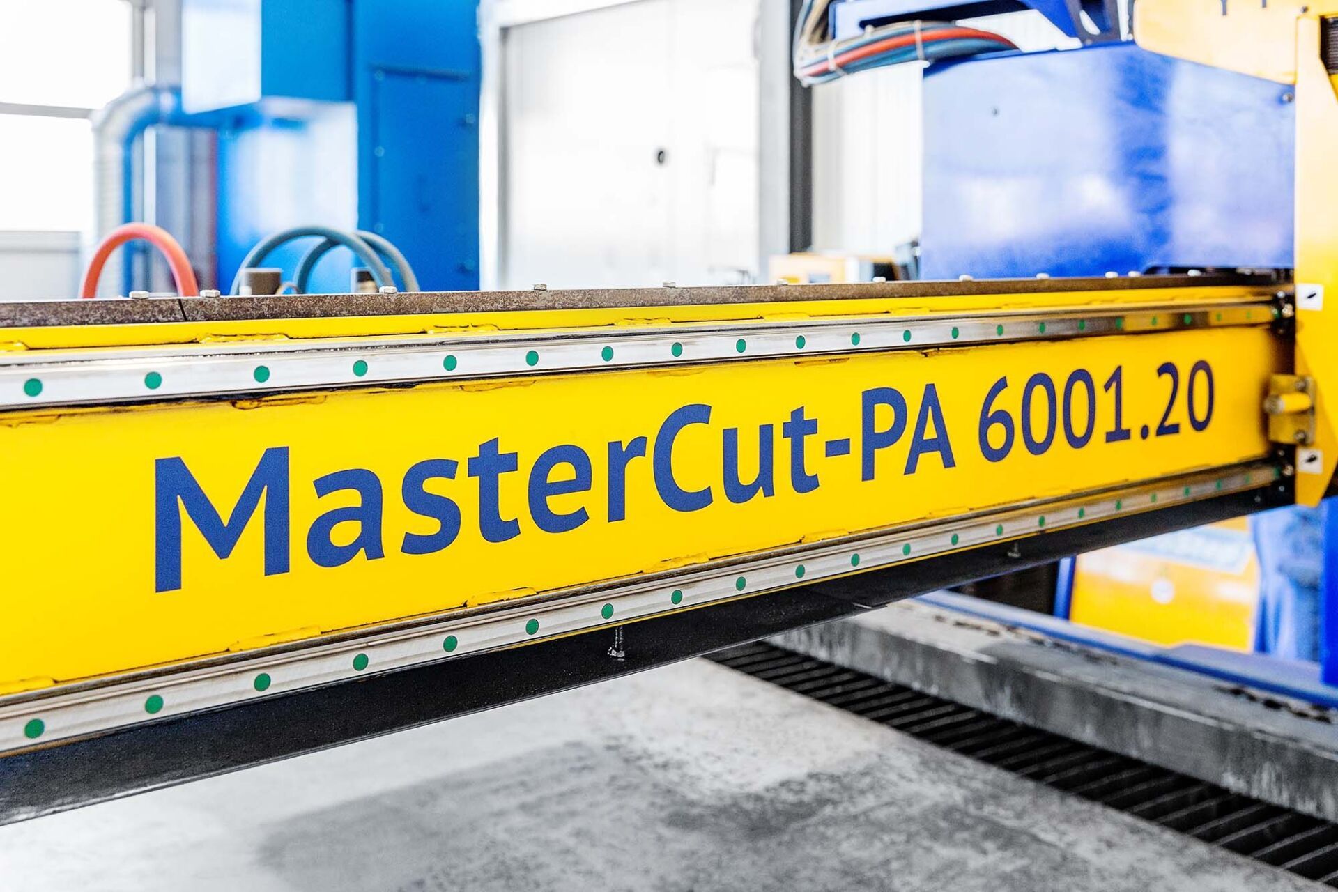 Gelbes Maschinenetikett MasterCut-PA 6001.20 