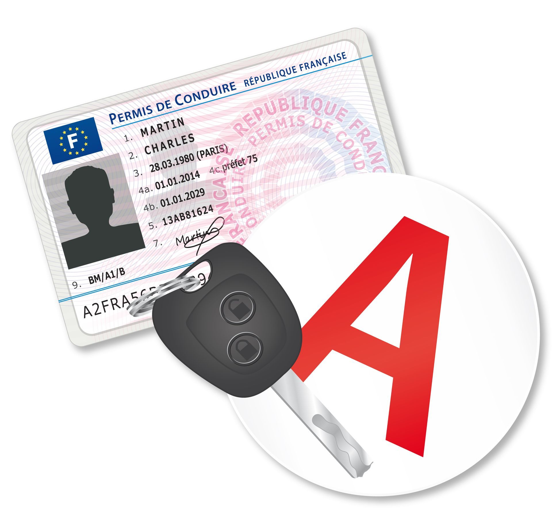 Permis de conduire français, clé de voiture et autocollant A d'apprenti conducteur sur fond blanc.