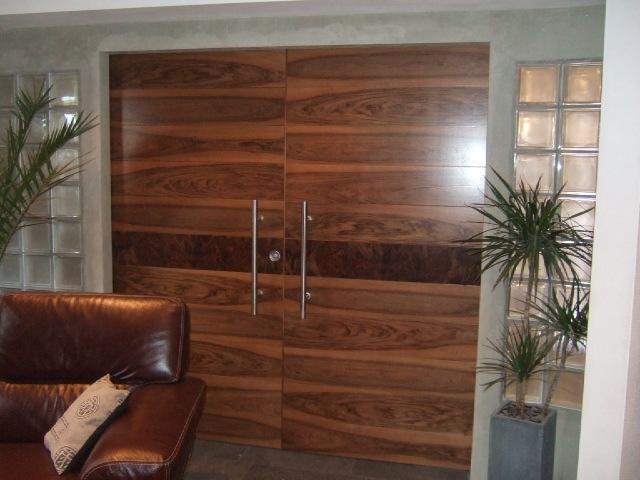 Porte noyer - Schwarz Ébénisterie