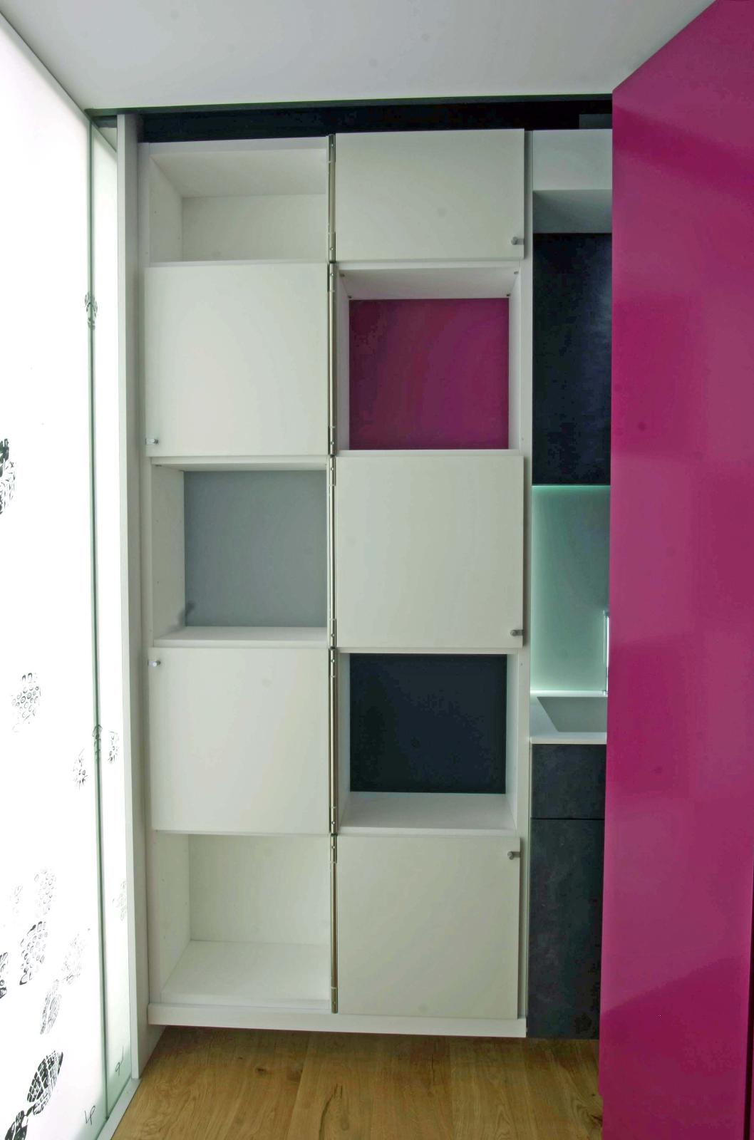 bibliothèque niche ouverte