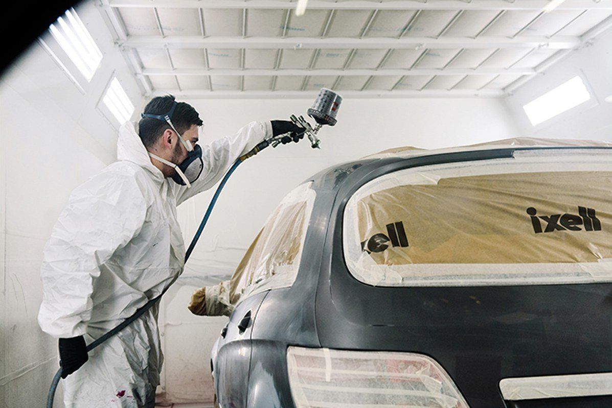 Un atelier carosserie