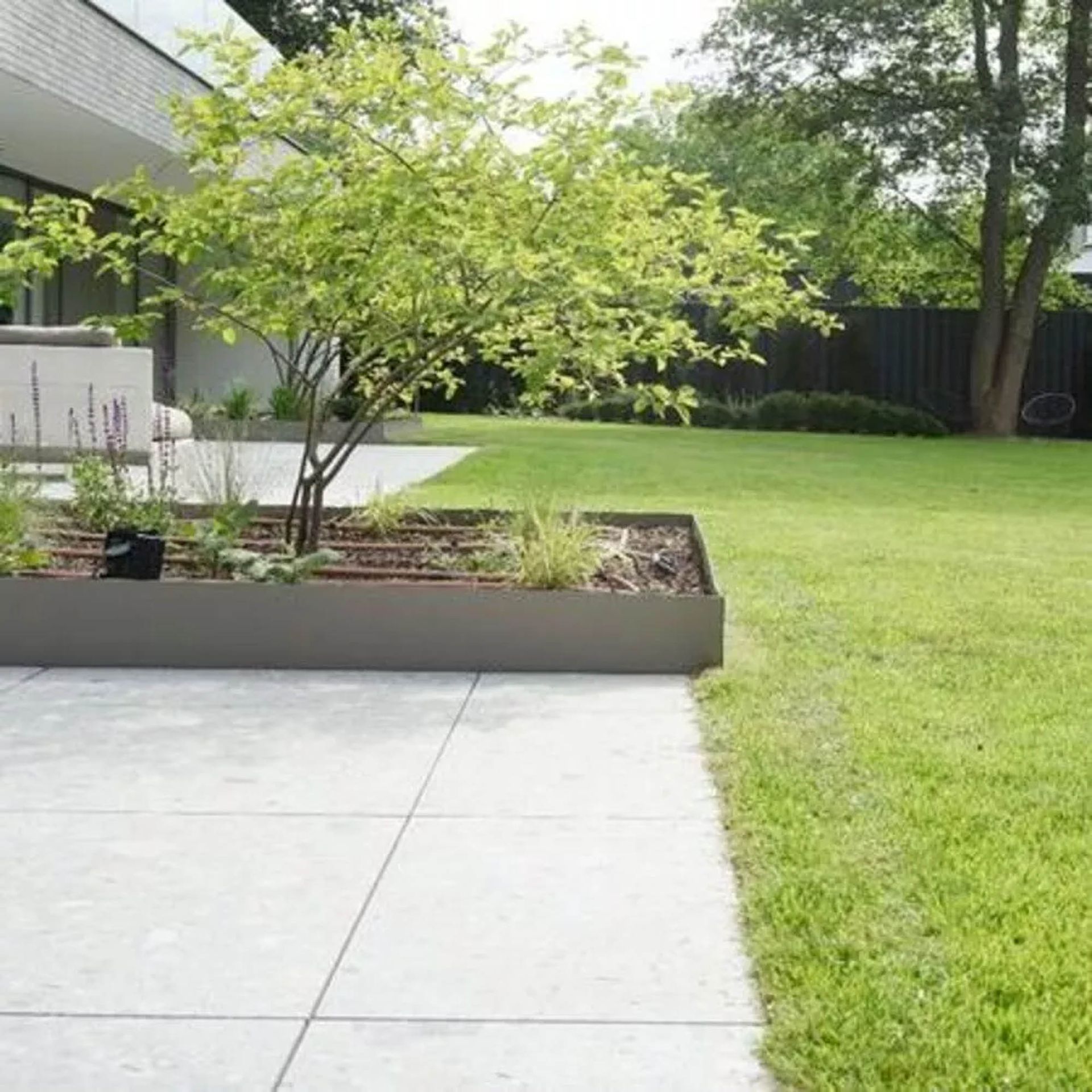 Professionelle Gartenpflege & Galabau | Zarov GmbH | Referenzen