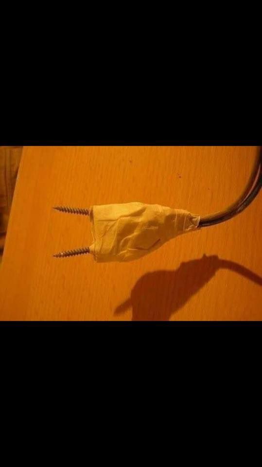 RC Contrôle - prise électrique