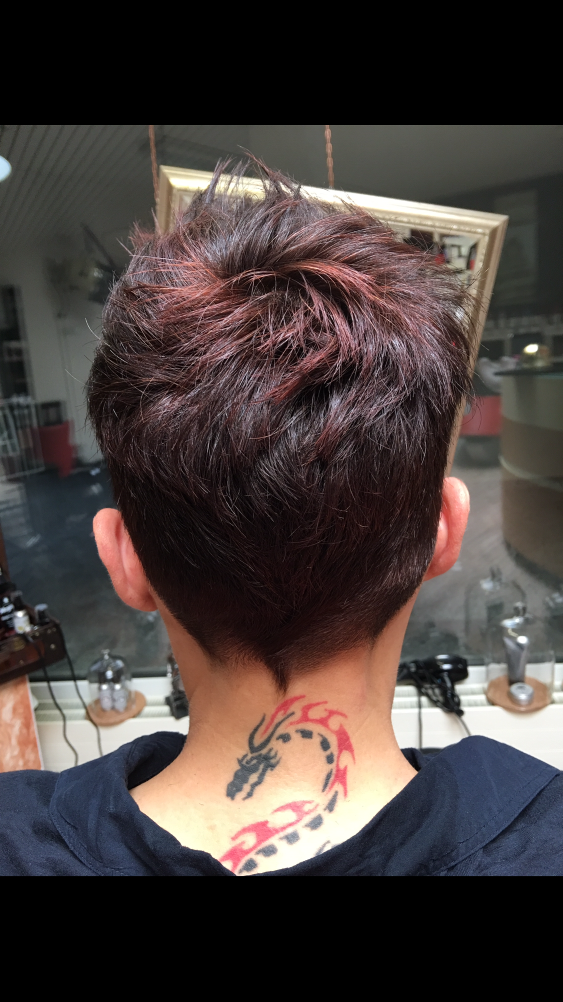 Coupe cheveux courts - Mikela Casting Coiffure