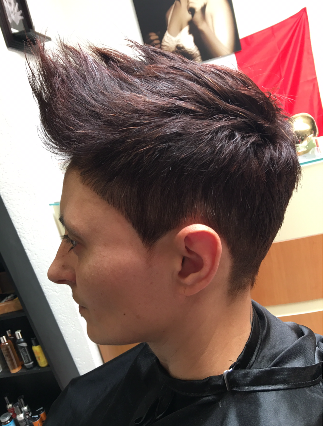 Coupe cheveux courts - Mikela Casting Coiffure