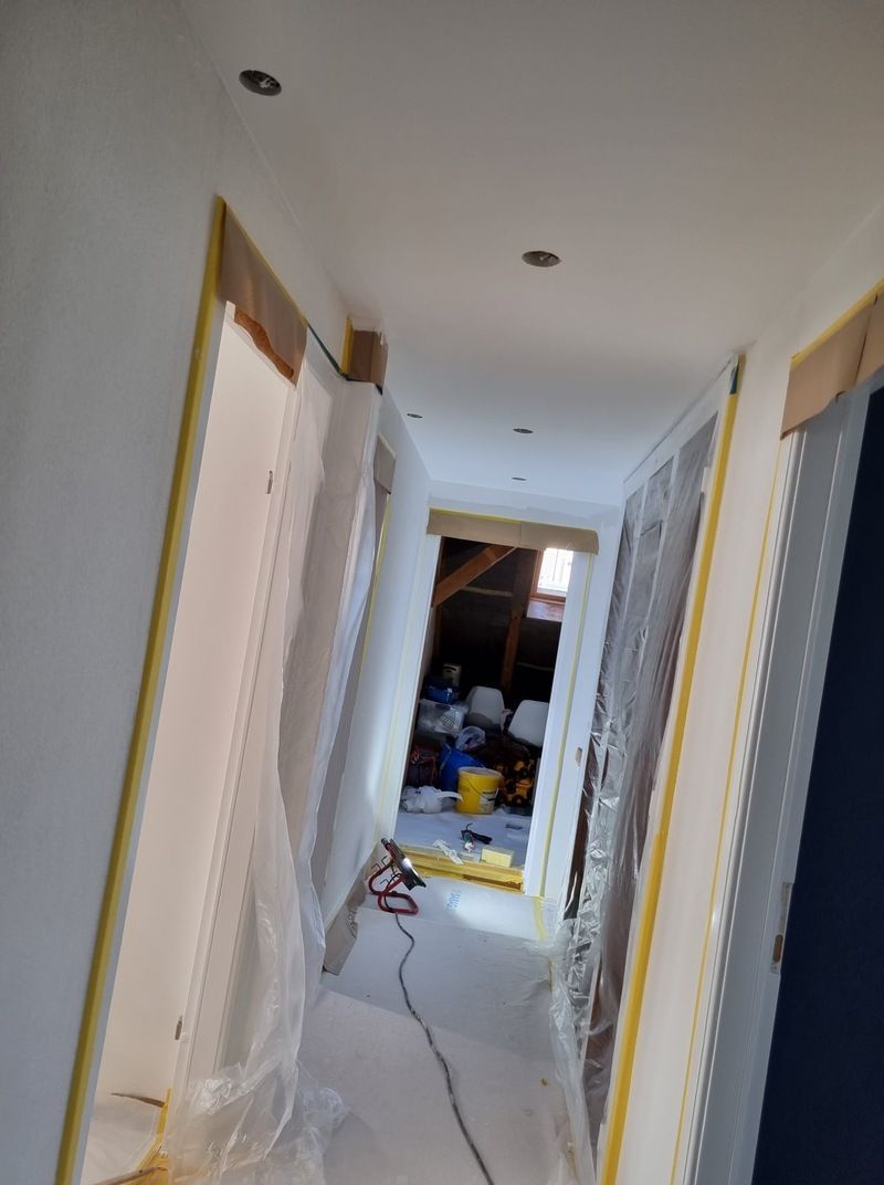 Malerarbeiten im Haus