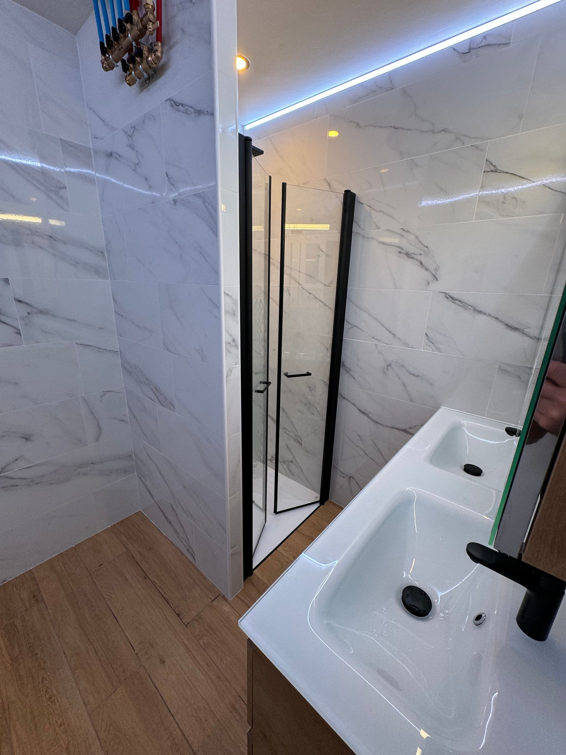 Salle de bains effet marbre