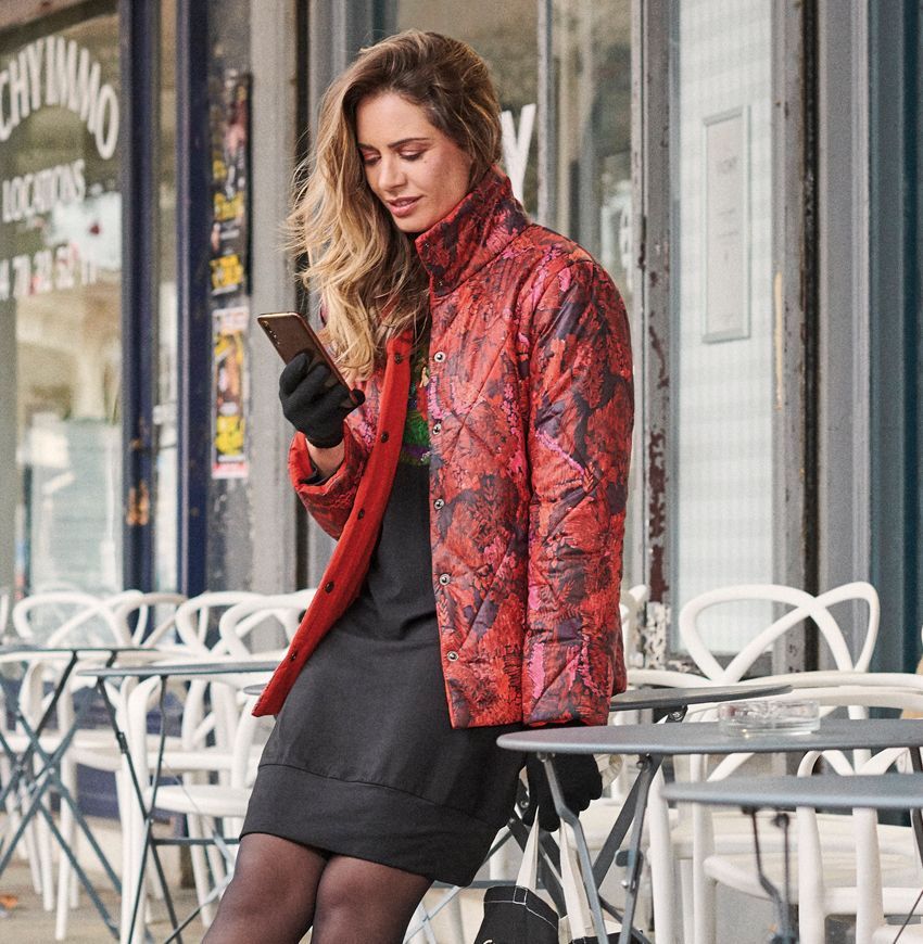 Doudoune fleurie rouge