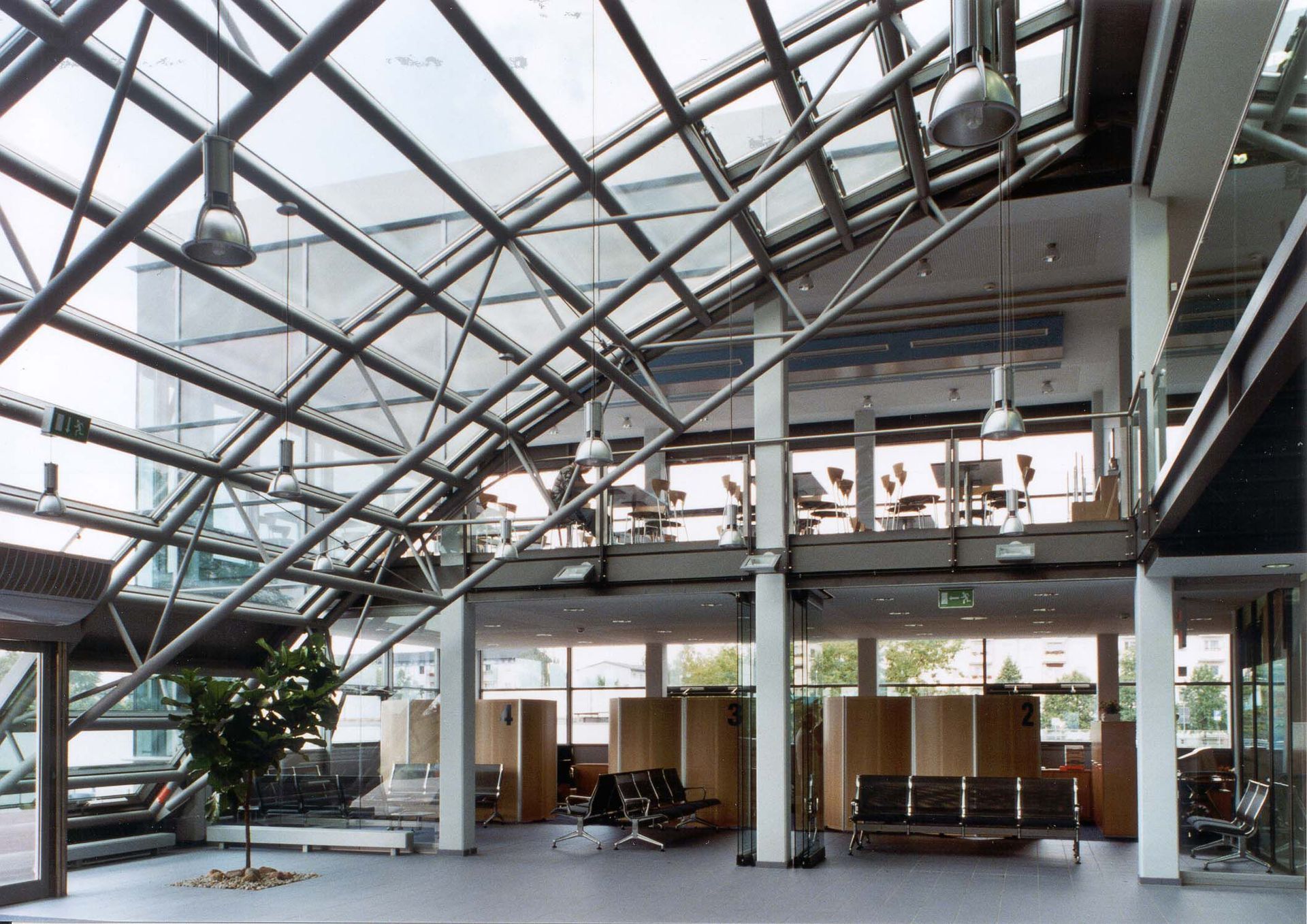 Neue Eingangshalle mit Notaufnahme