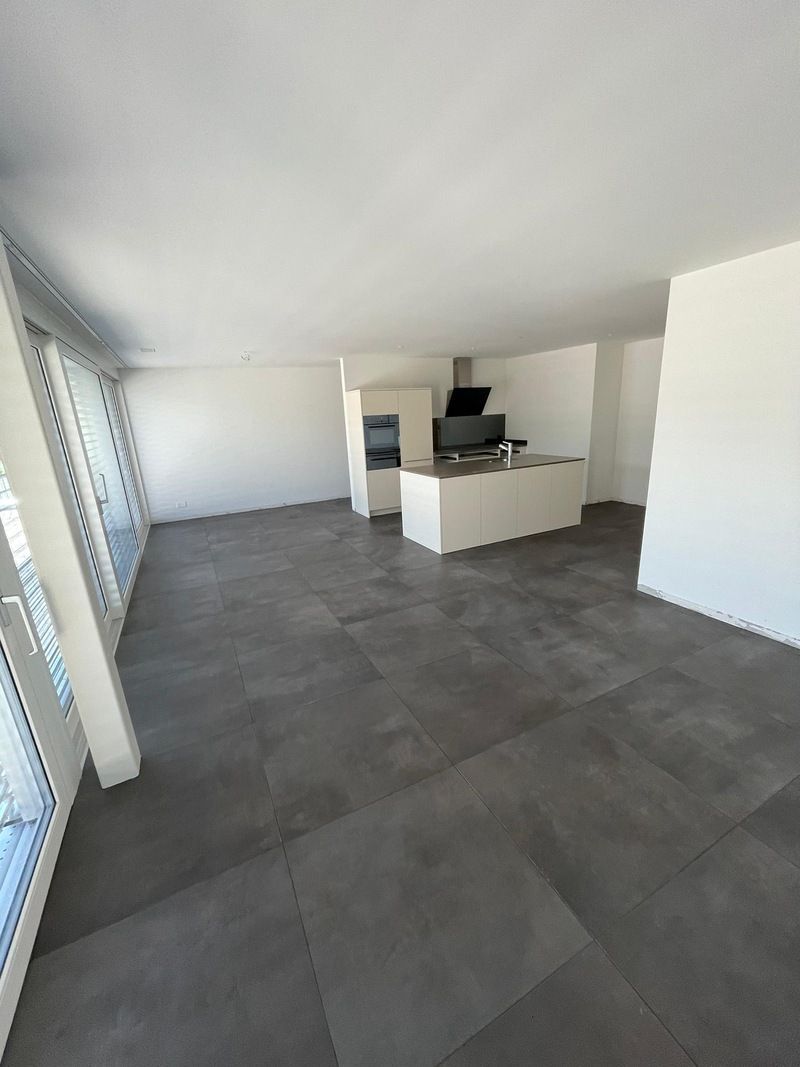 Häfliger Plattenbeläge AG