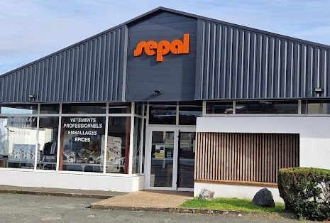 Façade du magasin SEPAL.