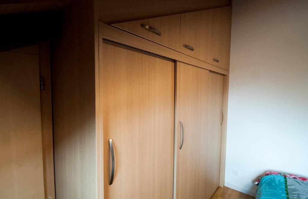 Welibois – Schreinerarbeiten Schrank