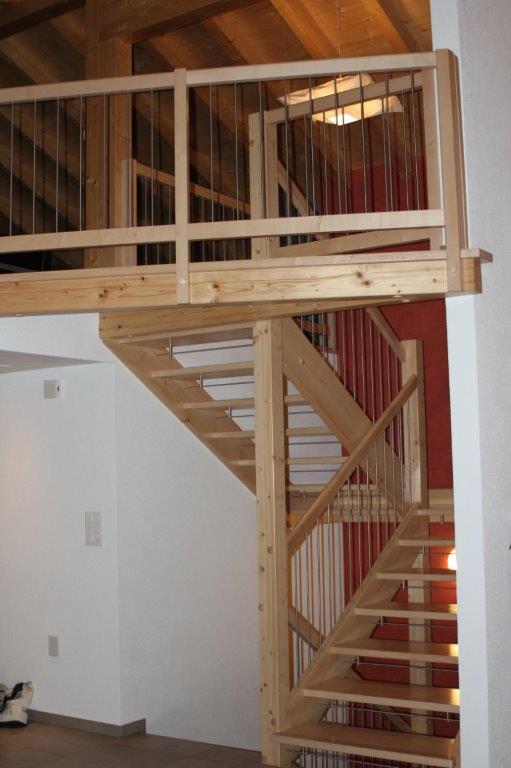 Welibois – Treppe mit Geländer