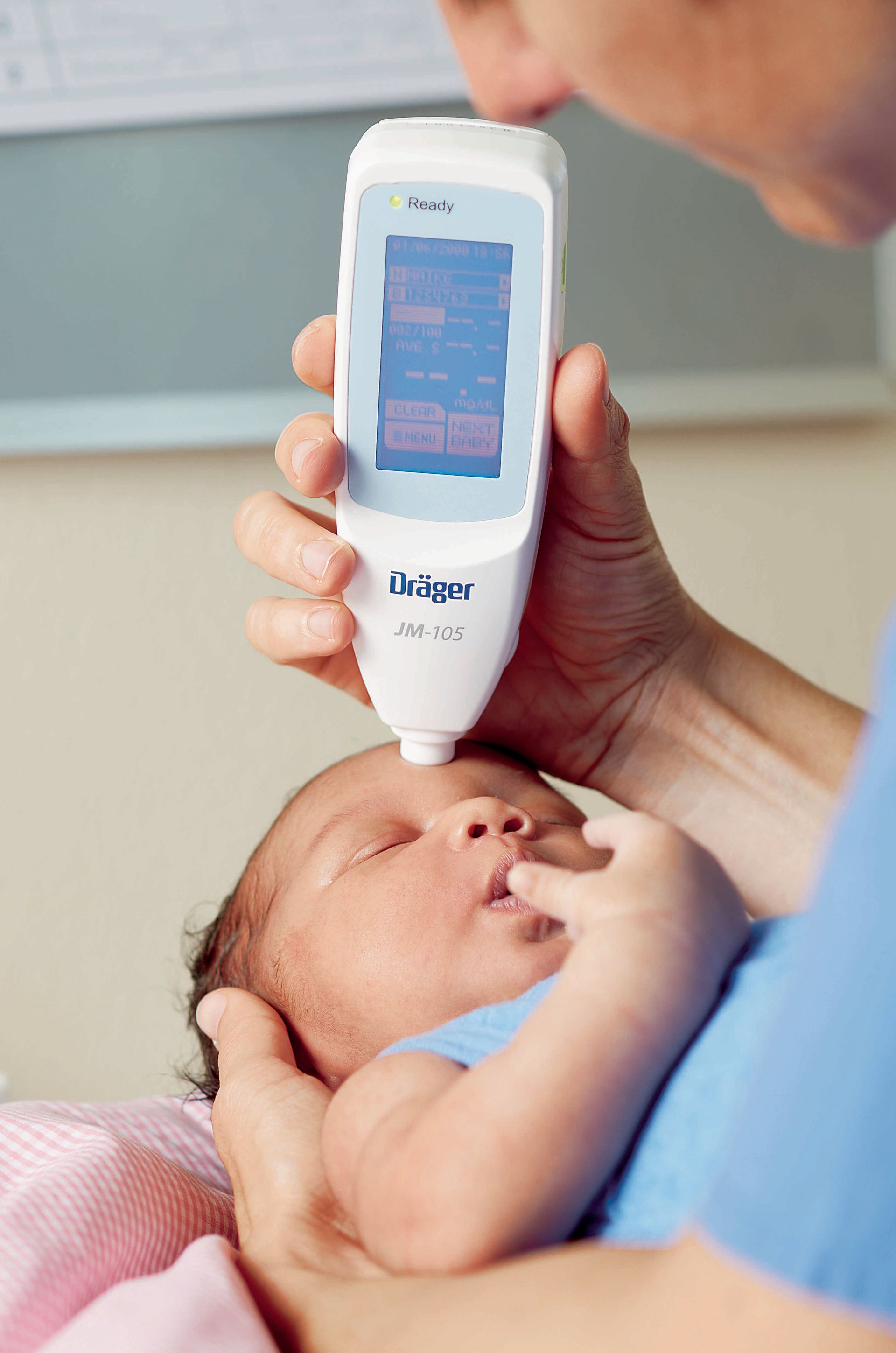 Ungabarn skoðað með gulumæli