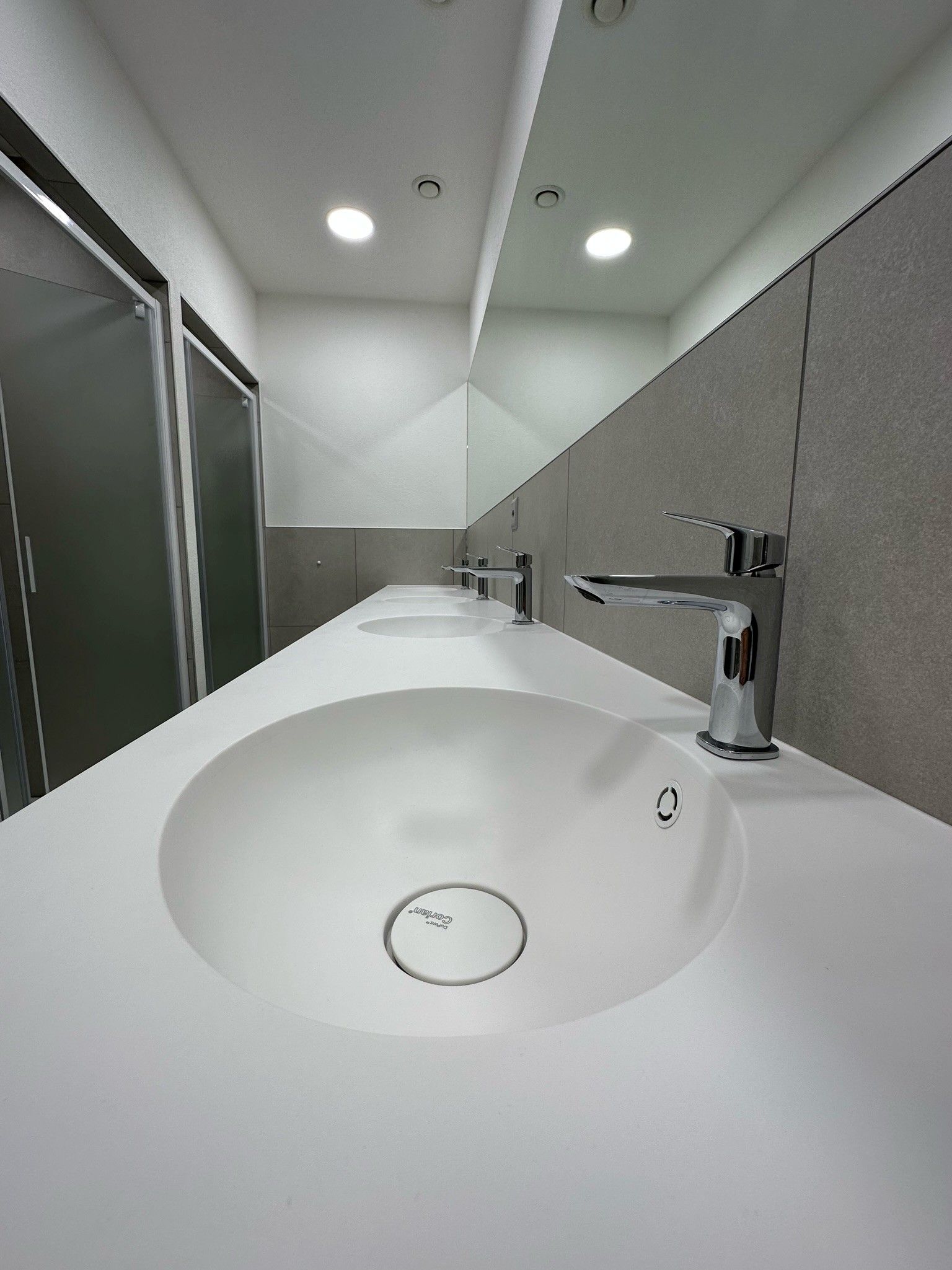 Vasque en Corian - Menuiserie Oliveira