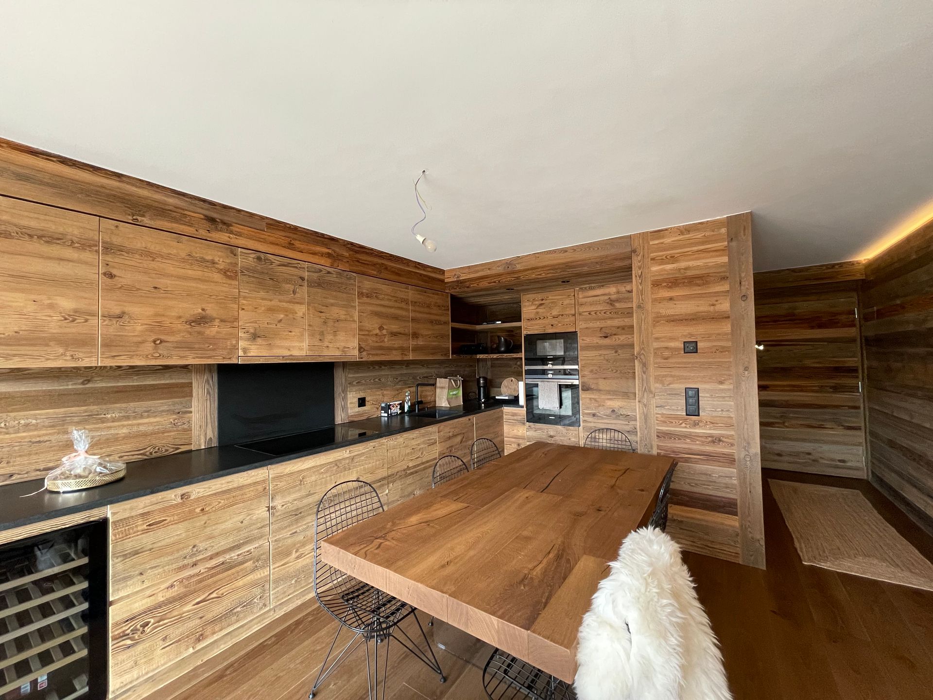 Baignoire encastrée en Corian - Menuiserie Oliveira